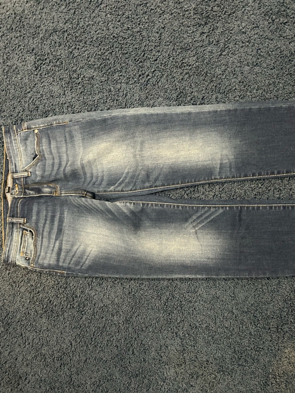 Women’s straight leg jeans petite